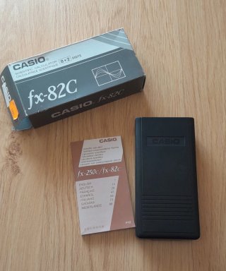 Calculadora Científica Casio fx-82C