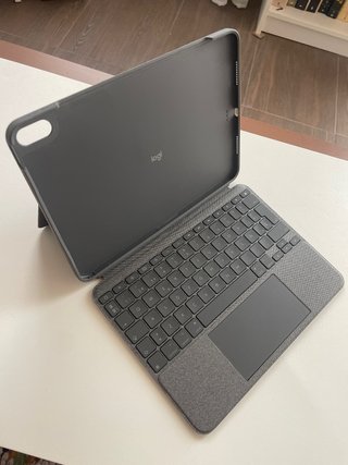 Funda Teclado Logitech Combo Touch iPad Air 4/5