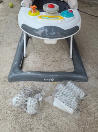 Andador bebé Safety 1st