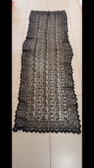 Mantilla antigua de encaje negro