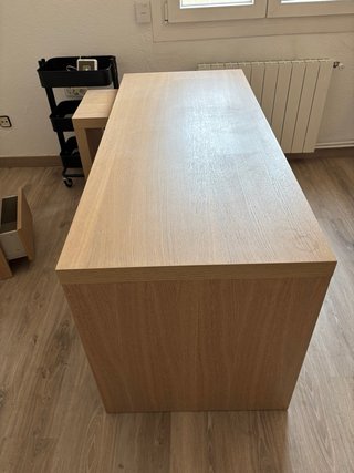 Escritorio IKEA Malm con tablero extraíble