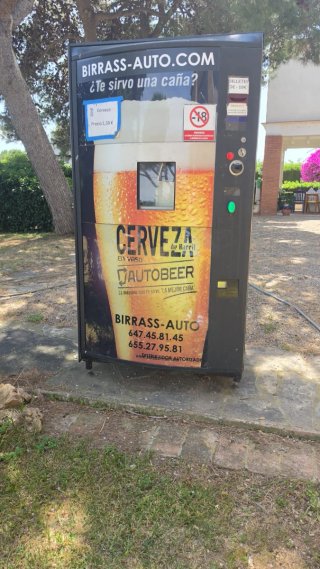 Máquina Cerveza qur la pone en vaso