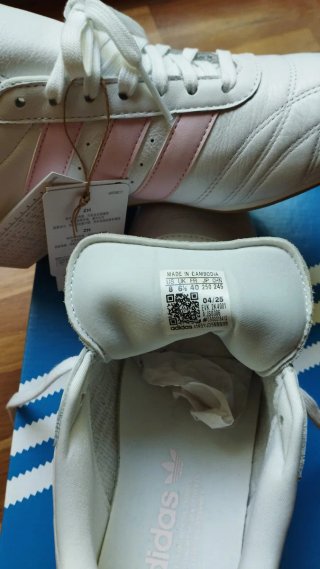 Zapatillas Adidas Blancas y Rosas Nuevas