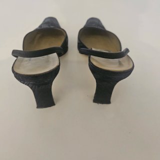 Sandalias de tacón Lomas negras y plateadas