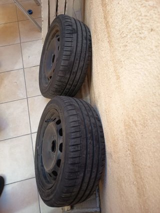 Llantas Hierro Ford Fiesta + Neumáticos 195/60R15