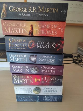 Juego de Tronos, colección completa más extra.