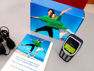 Nokia 3310 + Batteria + Caricabatteria + Scatola