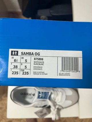 Zapatillas Adidas Blancas y Azules