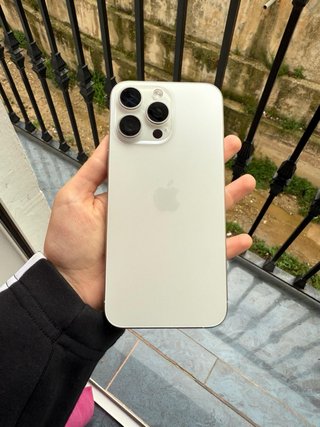 iPhone 16 Pro Max Plata