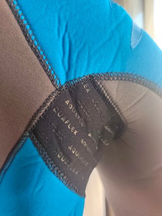 Traje de neopreno TECH SUIT azul talla S