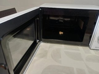 Cecotec Microondas ProClean 3010 20L