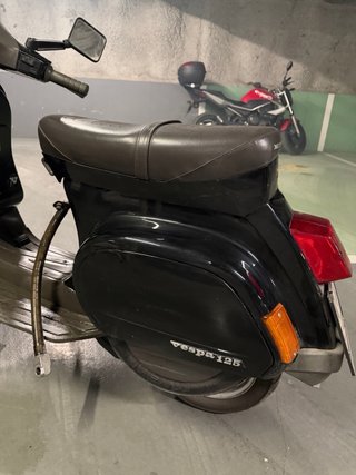 Vespa FL 1988 Negra. Con muy pocos km. Muy cuidada