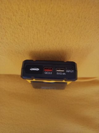 Arrancador Batería Coche 12V DINKALEN DN300