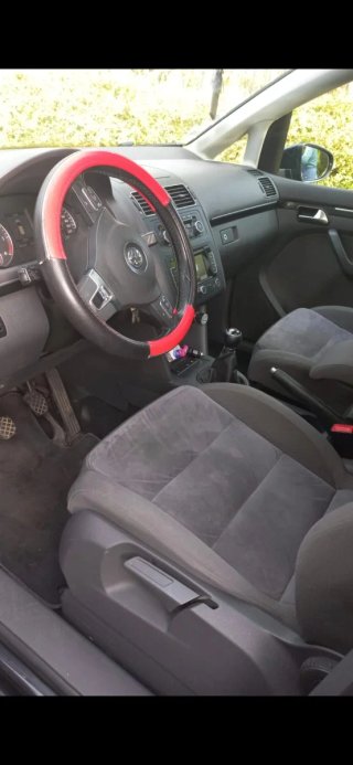 Volkswagen Touran 2011