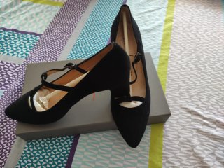 Zapatos Rebeca Sanver Ante Negro T-Strap