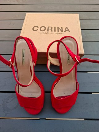 Sandalias tacón Corina rojas
