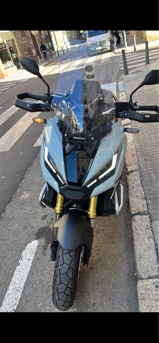 Honda X-ADV 750 2024 Gris