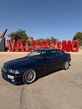 BMW Serie 3 E36 325i Coupe