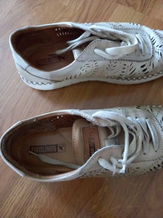 Zapatos Pikolinos Beige Mujer