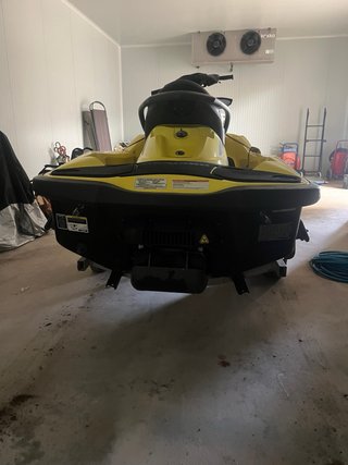 Moto de agua Sea-Doo RXP Amarilla