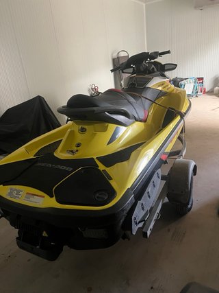 Moto de agua Sea-Doo RXP Amarilla