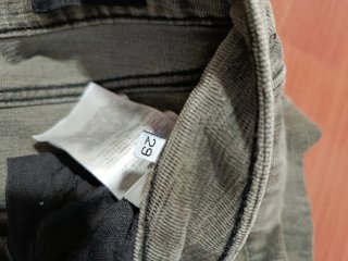 Pantalones de pana grises Guess