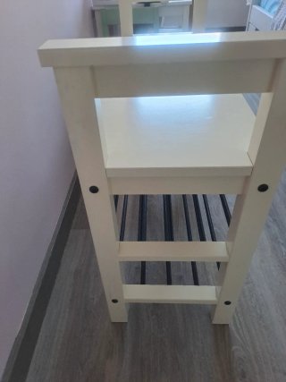 Banco zapatero HEMNES Ikea.