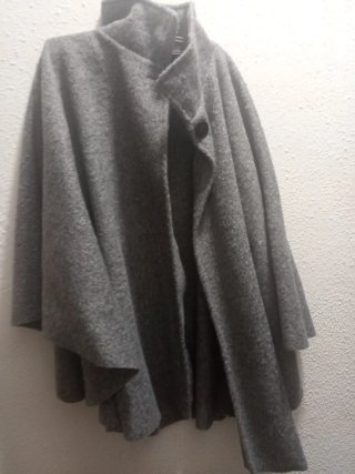 Capa gris elegante talla única