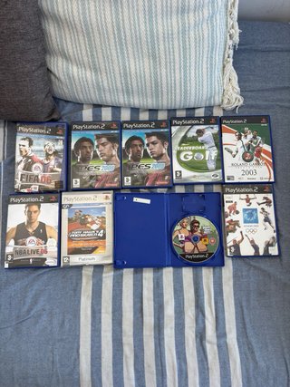 Consola PlayStation 2 Slim + 2 mandos + 8 juegos