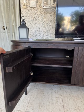 Mobile TV in legno scuro