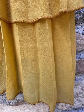Top amarillo plisado talla única