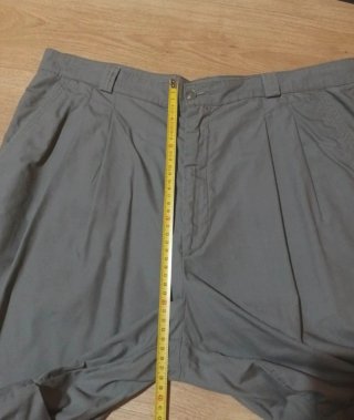 Bermuda gris tipo chino Talla 48. Nueva sin uso