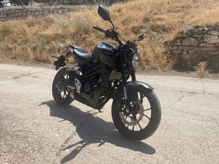 Honda CB125R