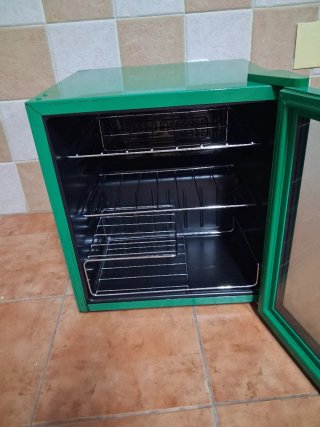 Mini nevera