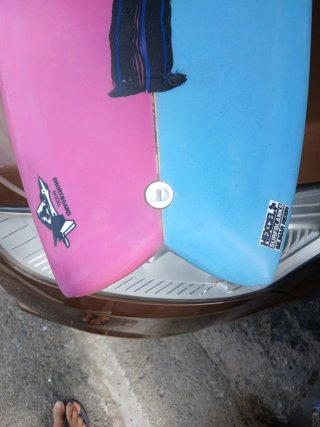 Tabla de surf modelo fish tri-fin a estrenar
