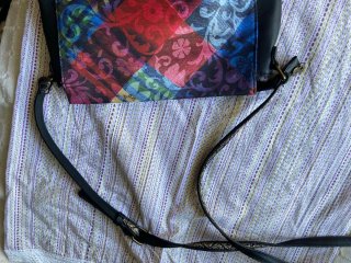 Bolso Desigual Multicolor y Dorado
