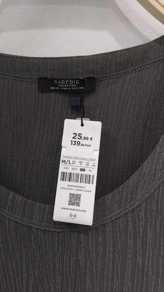 Top sin mangas verde oliva Parfois Talla M L