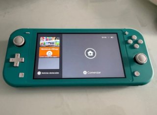 Nintendo Switch Lite Turquesa + Caja + Cargador.