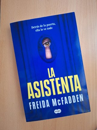 La asistenta