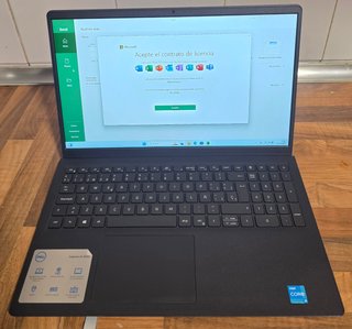 Ordenador portátil DELL I3 ONCEAVA GENERACIÓN 8RAM