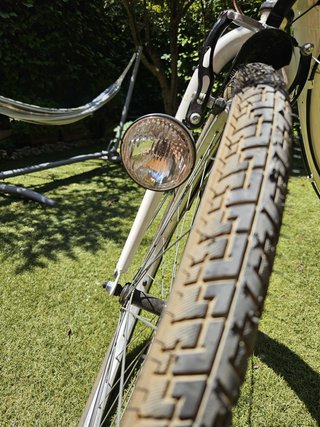 Bicicleta de paseo City 40 como nueva con alforjas