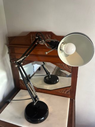 Flexo de escritorio Ikea negro