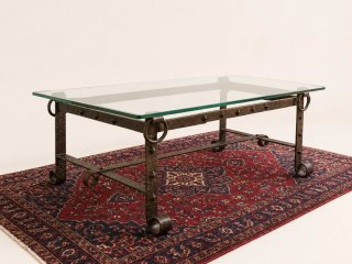 Mesa de forja y cristal reforzado