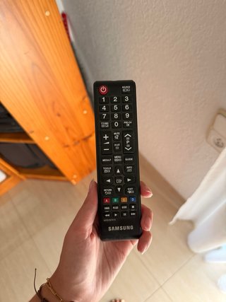 TV Samsung 24 Negra