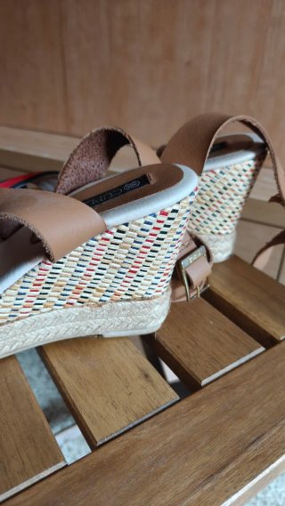 Sandalias mujer CUPLÉ cuña N°40