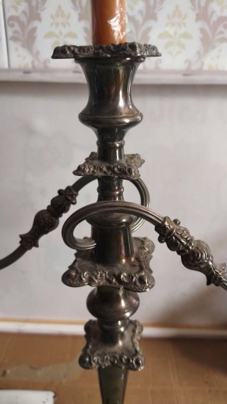 Candelabro a 3 fiamme in Sheffield