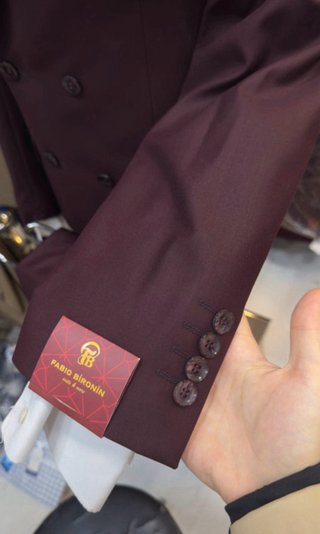 Traje de hombre de la marca FABIO BIRONIN, a estre
