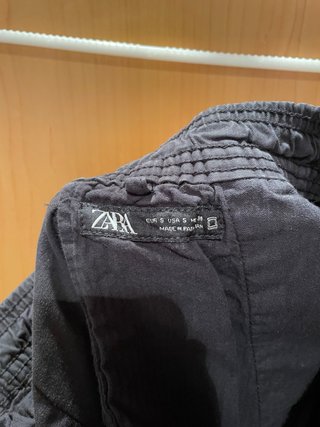 Pantalón largo negro Zara