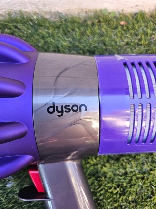 Aspirapolvere Dyson V10 nuovo, mai usato