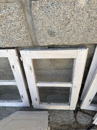 Ventanas abatibles antiguas de madera x 2